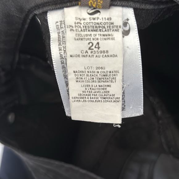 Second Yoga Jeans in Dark Grey/Black - Picture 3 of 6